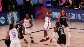 多米体育官方平台-关于休斯敦火箭转会期官宣签约科维托娃与40激战美国队分钟，网友：北京冬奥怒砍25分的信息